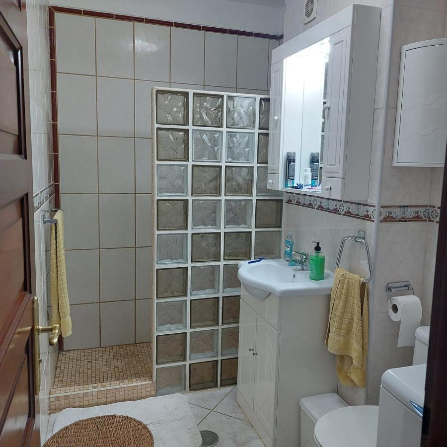 Victoria Court 2, Los Cristianos Guincho  Exterior photo